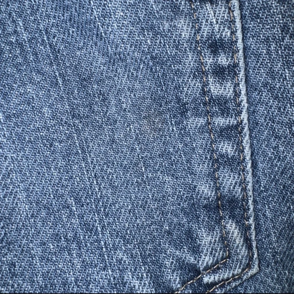 Wrangler‎ Men's 36x30 Regular Fit Straight Leg Jeans 100% Cotton Blue Denim Flaw